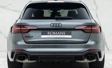 Audi RS4 Avant Carbon Black 5