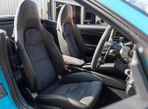 Porsche 911 (991.2) Turbo S Cabriolet 14