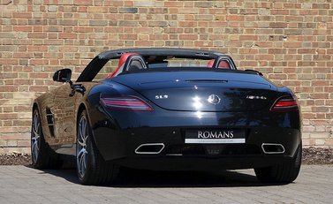 Mercedes-Benz SLS AMG Roadster 14