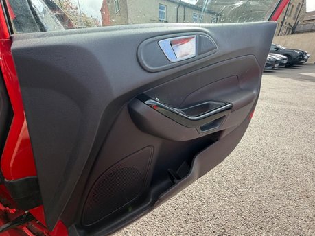 Ford Fiesta ZETEC 15