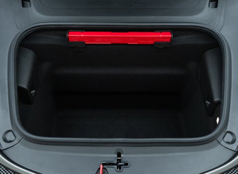 Porsche 911 GT3 (991.2) 33