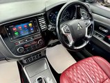Mitsubishi Outlander 2.4h TwinMotor 13.8kWh 5h CVT 4WD Euro 6 (s/s) 5dr 13