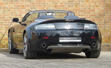 Aston Martin V8 Vantage N400 Roadster 6