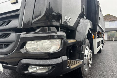 DAF LF LF 210 FA 14T with Fassi F85 Crane 19