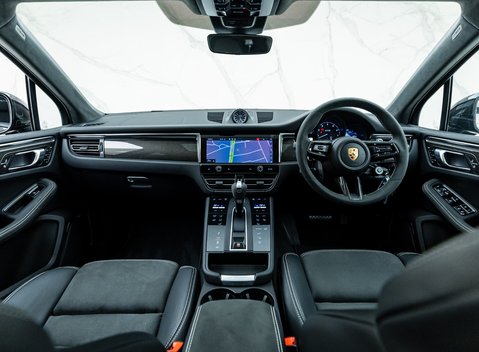 Porsche Macan GTS 21