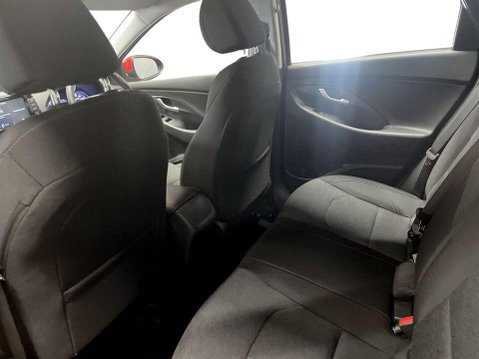 Hyundai i30 1.0 T-GDi MHEV SE Connect Hatchback 5dr Petrol Hybrid DCT Euro 6 (s/s) (120 20
