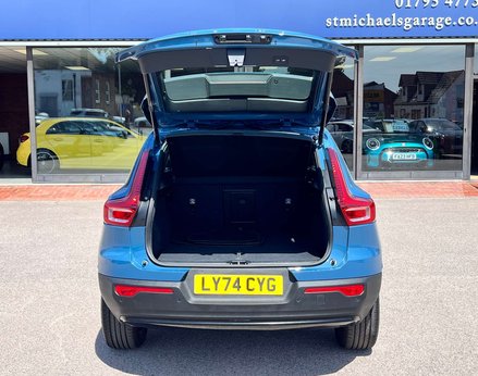Volvo XC40 2.0 XC40 + B4 MHEV Auto 5dr 62