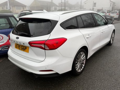 Ford Focus TITANIUM X 23