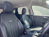 Ford Kuga (Sold) 2.5 Duratec 14.4kWh Vignale SUV 5dr Petrol Plug-in Hybrid CVT Euro 6 11