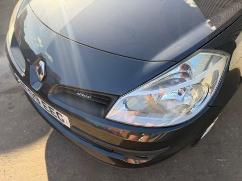 Renault Clio 1.2 16v Extreme 3dr 28