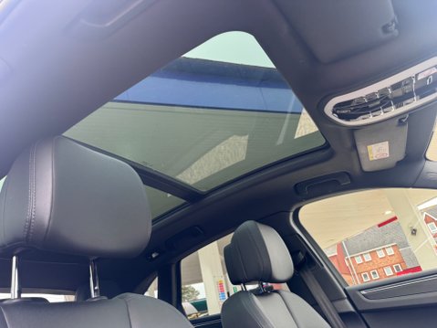 Porsche Macan PDK 22