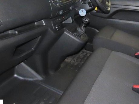 Citroen Dispatch 1.5 BlueHDi 1000 Enterprise Edition M Panel Van 6dr Diesel Manual FWD 2 Eur 4
