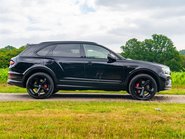 Bentley Bentayga V8 4