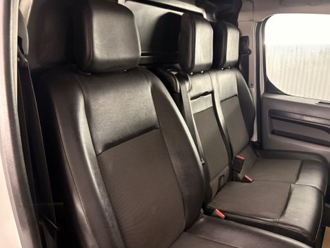 Peugeot Expert 2.0 BlueHDi 1400 Professional Standard Panel Van MWB Euro 6 (s/s) 6dr 7