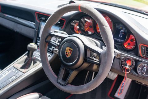 Porsche 911 4.0 911 GT3 PDK 13