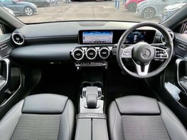 Mercedes-Benz A Class 1.3 A 200 Sport Exeutive Auto 5dr 2