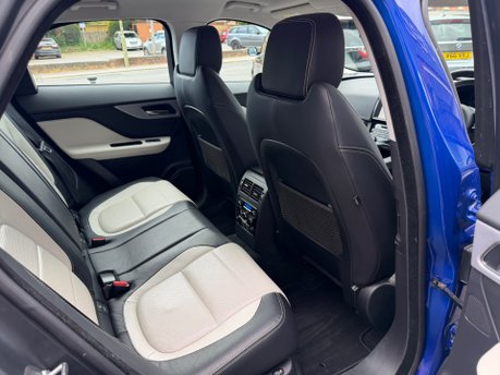Jaguar F-Pace 2.0 P300 R-Sport SUV 5dr Petrol Auto AWD Euro 6 (s/s) (300 ps) 38