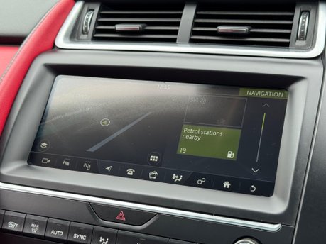 Jaguar E-Pace R-DYNAMIC HSE 30