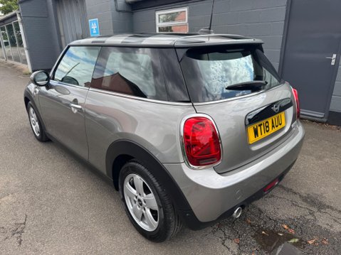 Mini Hatch 1.5 Cooper Euro 6 (s/s) 3dr 8