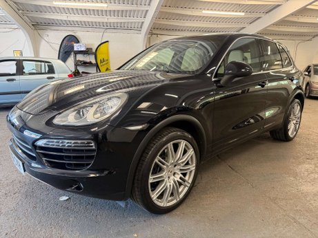 Porsche Cayenne 3.0 TD V6 SUV 5dr Diesel Tiptronic 4WD Euro 5 (s/s) (240 ps) 2