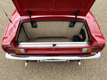 Aston Martin V8 VOLANTE 84