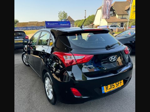 Hyundai i30 1.6 CRDi Blue Drive Active Euro 5 (s/s) 5dr 5