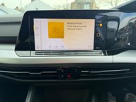 Volkswagen Golf LIFE TSI 11