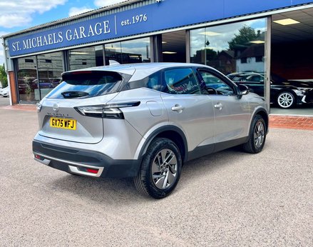 Nissan Qashqai 1.3 Qashqai Acenta Premium DiG-T MHEV 5dr 8