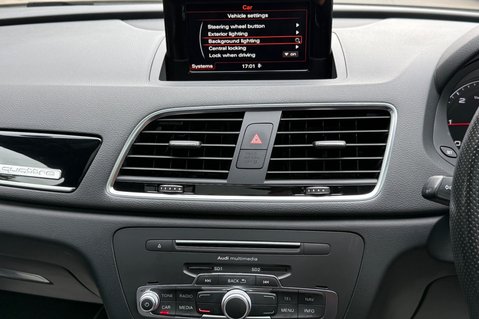 Audi Q3 TDI QUATTRO BLACK EDITION - PAN ROOF - 20 INCH ALLOYS 52