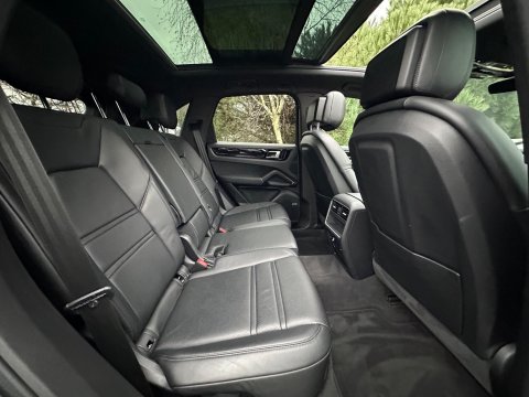 Porsche Cayenne 3.0T V6 TiptronicS 4WD Euro 6 (s/s) 5dr 7