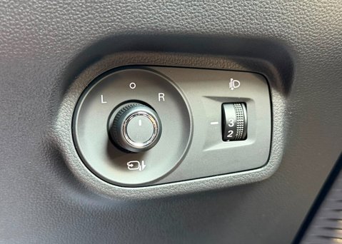 MG MG4 77kWh Trophy Extended Range Hatchback 5dr Electric Auto (245 ps) 21