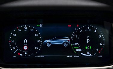 Land Rover Range Rover Evoque P300e R-Dynamic SE 18