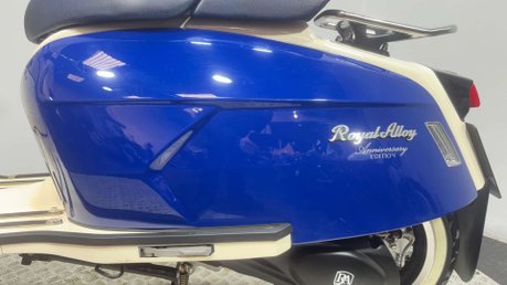 Royal Alloy GP AC 2019 ONLY 168 MILES NEW MOT CUSTOM SCOOTER 125CC LEARNER 14