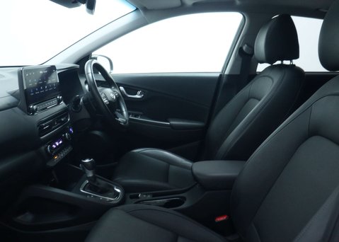 Hyundai KONA 1.6 h-GDi Ultimate SUV 5dr Petrol Hybrid DCT Euro 6 (s/s) (141 ps) 49