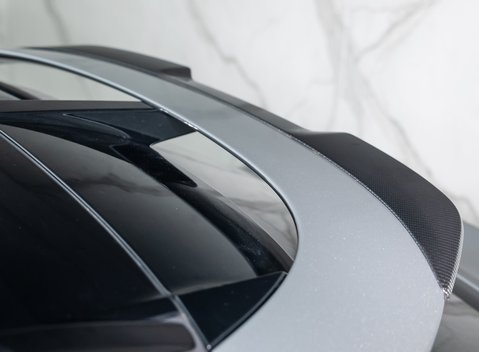 Aston Martin DBX 707 35