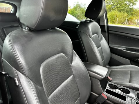 Hyundai TUCSON 1.6 GDi Premium 14
