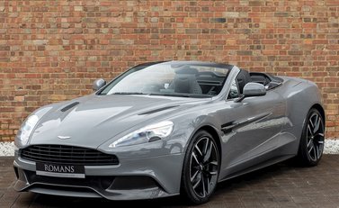 Aston Martin Vanquish Volante 6