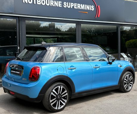 Mini Hatch Cooper 1.5 Petrol Manual Chili 5 dr - 17” ALLOYS - VISUAL BOOST AUDIO 2