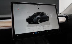 Tesla Model Y LONG RANGE AWD Comfort Suspension One Owner Tesla Comp Warranty until 12/27 22