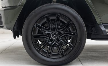 Mercedes-Benz G Class G580 with EQ-TECHNOLOGY 32