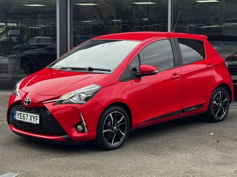 Toyota Yaris VVT-I DESIGN 16