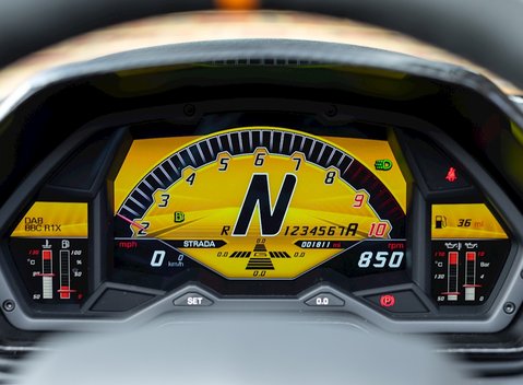 Lamborghini Aventador SV LP 750-4 Roadster 19