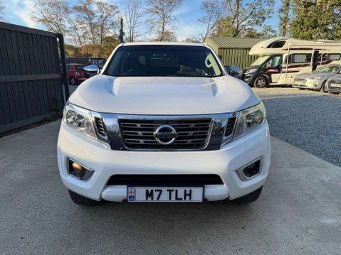 Nissan Navara 2.3 Navara N-Connecta dCi 4WD 5dr 19