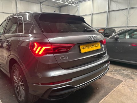 Audi Q3 1.5 TFSI CoD 35 S line S Tronic Euro 6 (s/s) 5dr 36