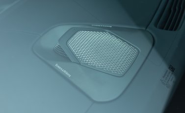 Aston Martin DB12 Coupe 39