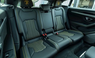 Lamborghini Urus 15