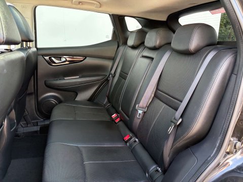 Nissan Qashqai 1.6 Qashqai Tekna dCi CVT 5dr 61