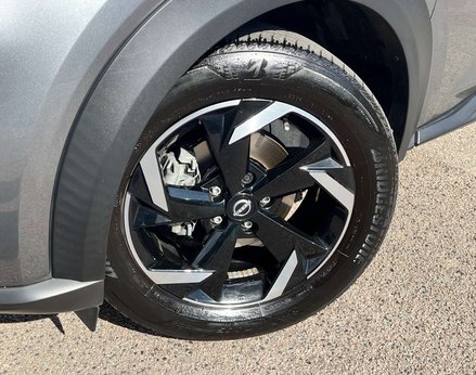 Nissan Juke 1.0 Juke N-Connecta DiG-T 5dr 3