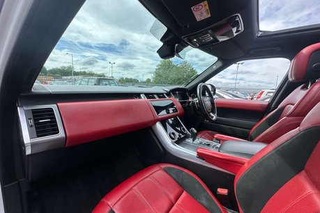 Land Rover Range Rover Sport 3.0 SD V6 HSE Dynamic SUV 5dr Diesel Auto 4WD Euro 6 (s/s) (306 ps) 25