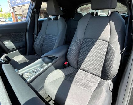 Toyota C-HR 1.8 C-HR Icon HEV CVT 5dr 57